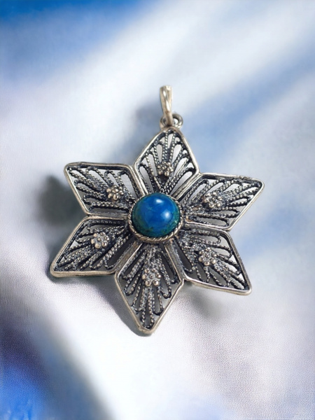 PENDENTIF ETOILE EN ARGENT PUR SERTI D'UNE PIERRE PRÉCIEUSE 