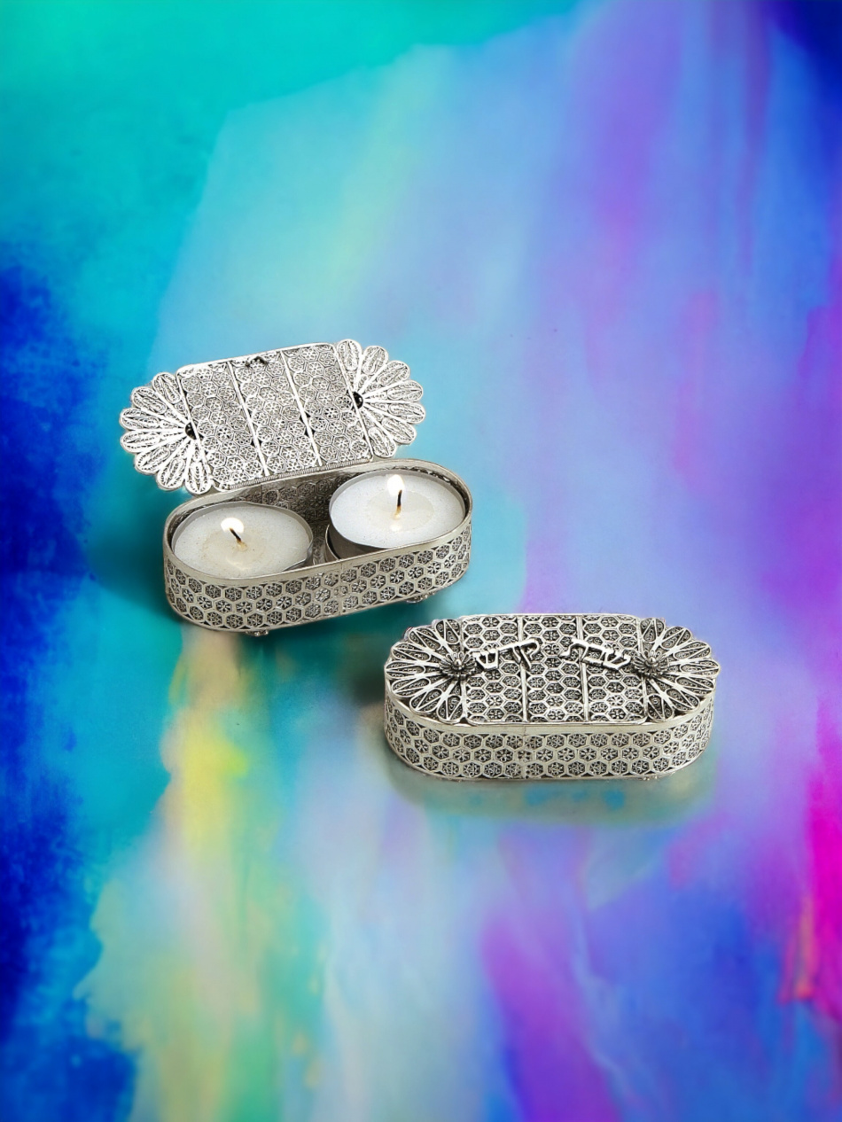 BOUGEOIRS DE VOYAGE EN ARGENT PUR 