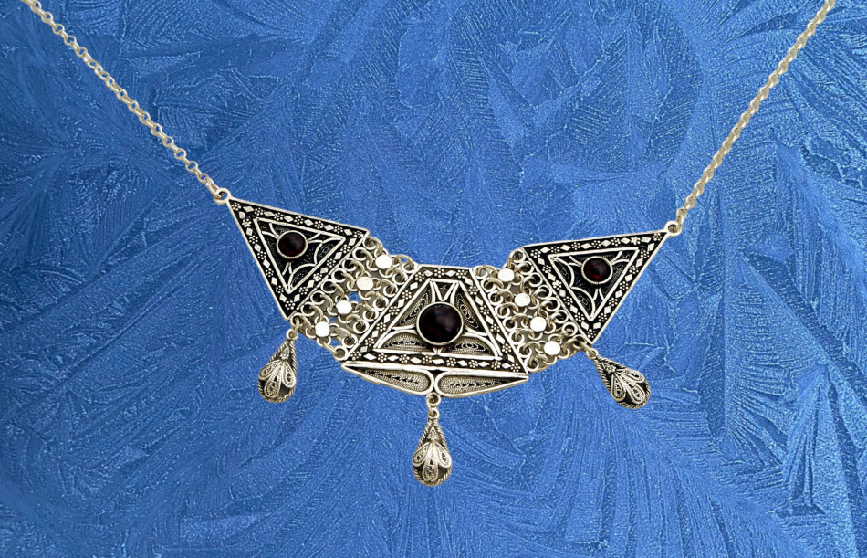 PURE SILVER NECKLACE 