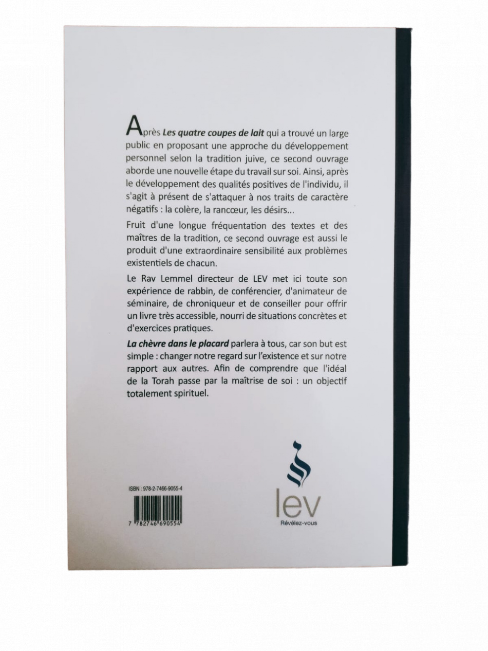 LA CHEVRE DANS LE PLACARD