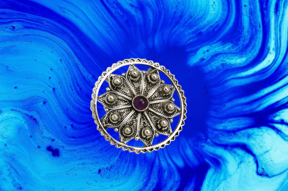 PURE SILVER BROOCH 