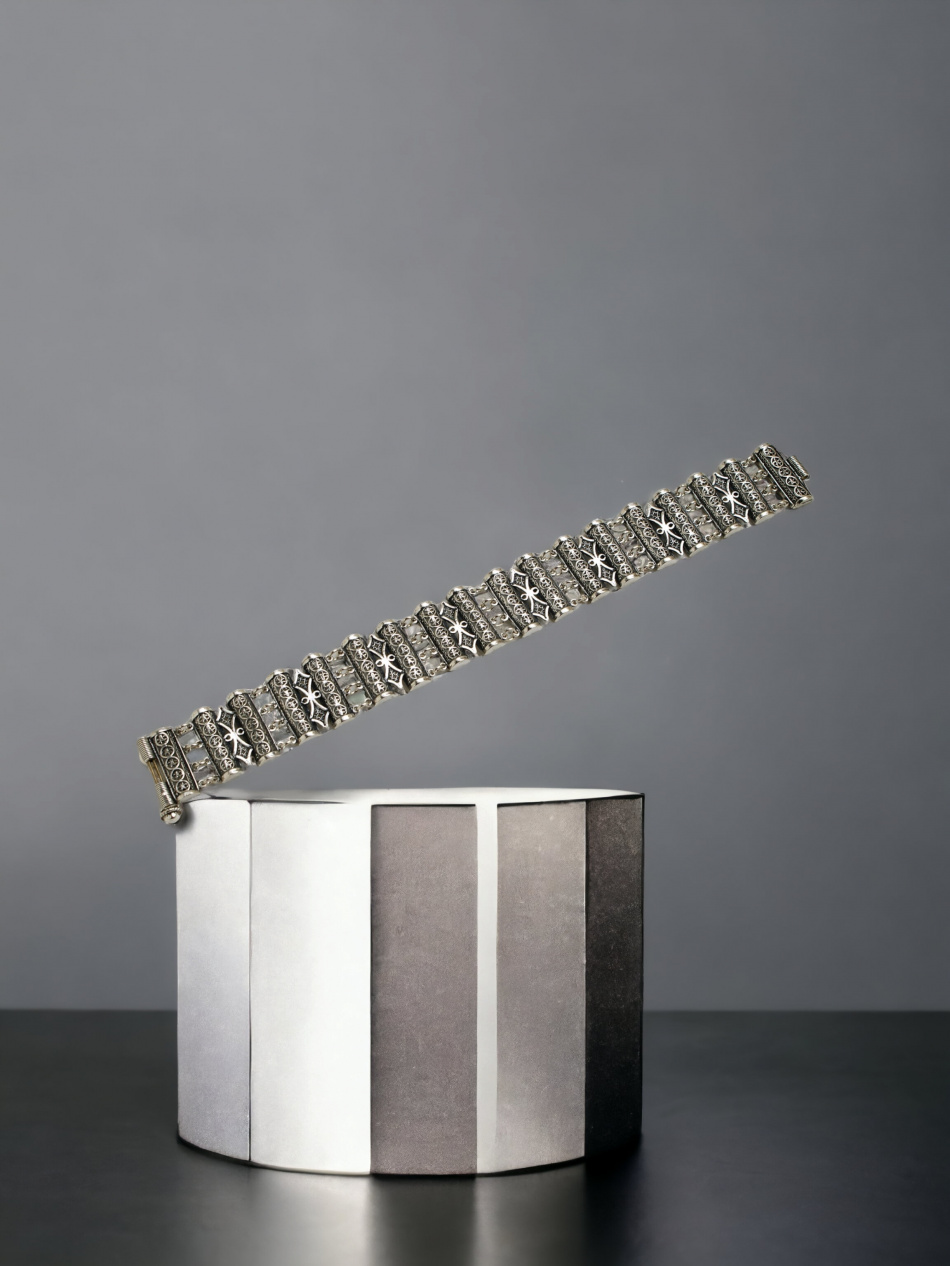 BRACELET IN PURE SILVER