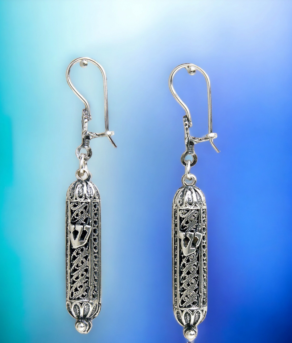 BOUCLES D'OREILLE EN ARGENT PUR 