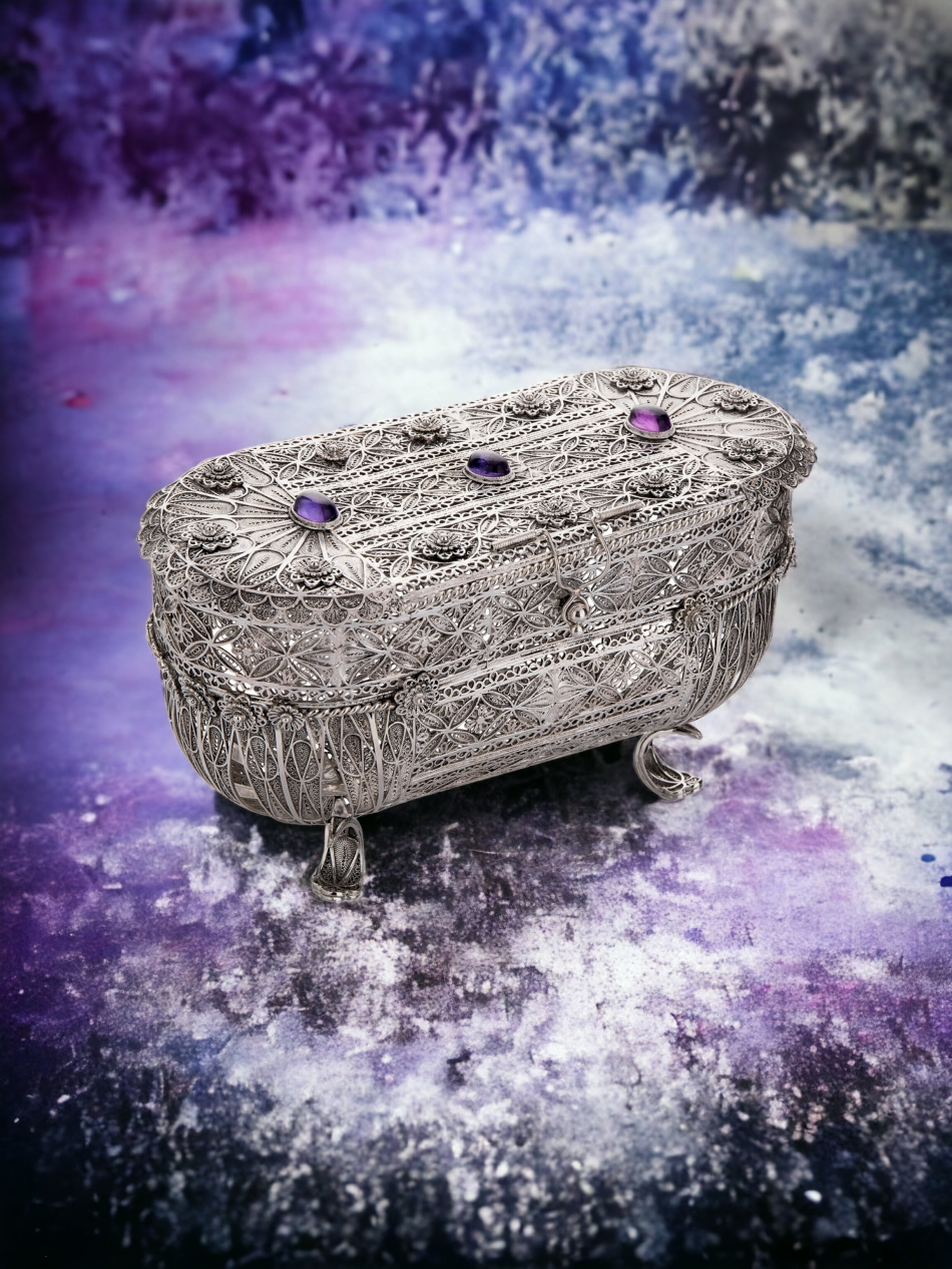 BOÎTE À ETROG EN ARGENT PUR