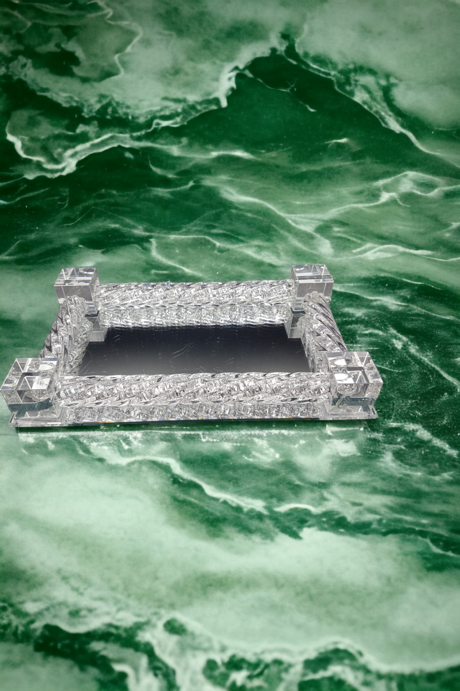 Plateau à 'Halla pour Chabbat et Fêtes Juives en verre élégant 14×23 cm