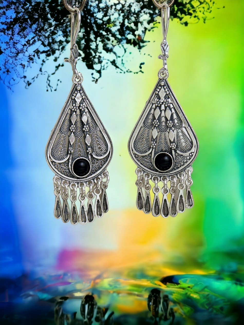 BOUCLES D'OREILLES EN ARGENT PUR SERTIES DE PIERRES PRÉCIEUSES 